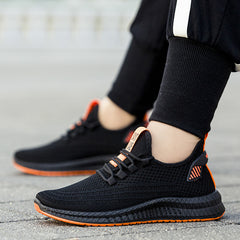 Men's Flyknit Casual Sneakers with Flat Heel and Round Toe in Low-top Style