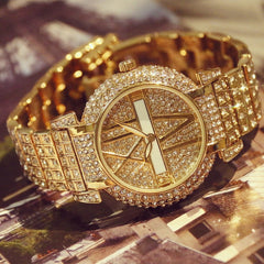 Luxury Diamond Women's Stainless Steel Bracelet Quartz Wristwatch - Farefe