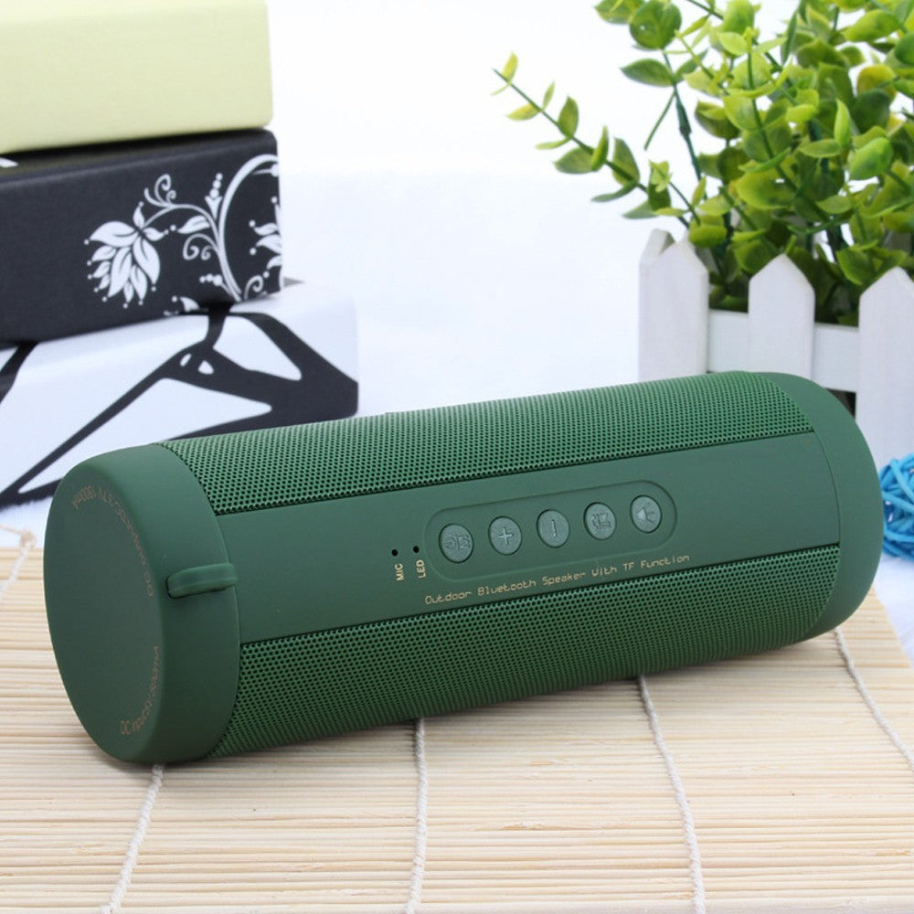 Waterproof Bluetooth Speaker - Outdoor Wireless Subwoofer, Portable Plug-in Card Speaker, 10m Working Range, 1800mAh Battery, 10-Hour Play Time - Farefe