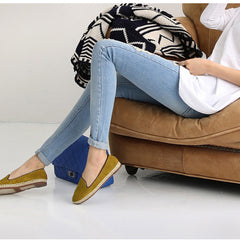 Stylish Skinny Fit Jeans For Pregnant Women: Comfort and Fashion Combined!