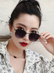 Stay Stylish with 2024 Retro Sunglasses: Trendy Polarized Glasses for Driving