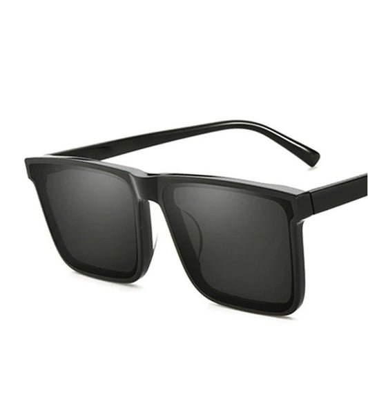Experience the Ultimate Style with These Trendy High-End UV Protection Sunglasses!