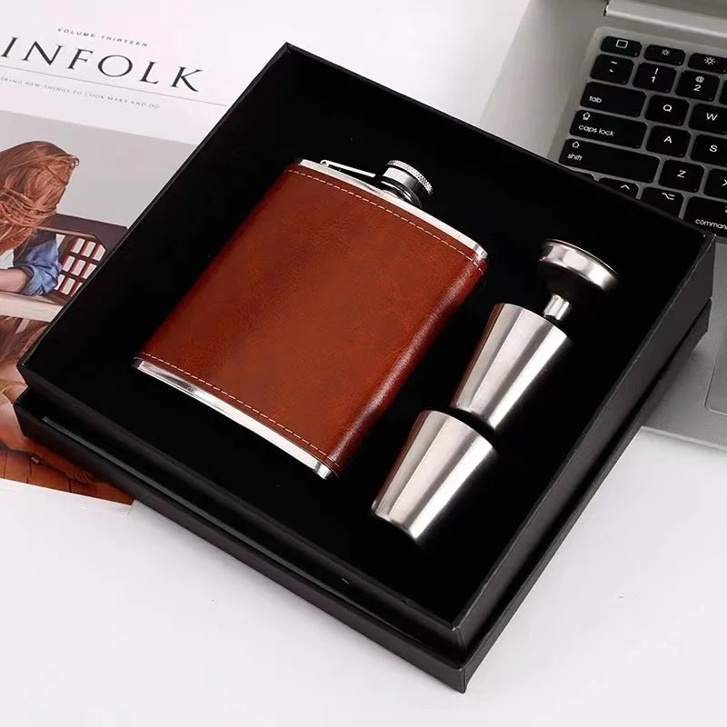 Portable Leather Covered Hip Flask for Alcohol - Perfect Whiskey Flask for Men - Stylish and Convenient Flask for On-the-Go Liquor Enjoyment - Farefe