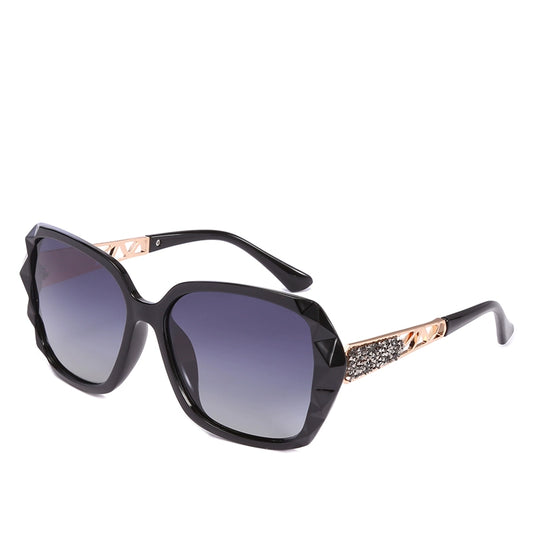 Get the Stylish Look with Polarized Round Sunglasses for Women - Perfect for Trendy Big Rim Faces!